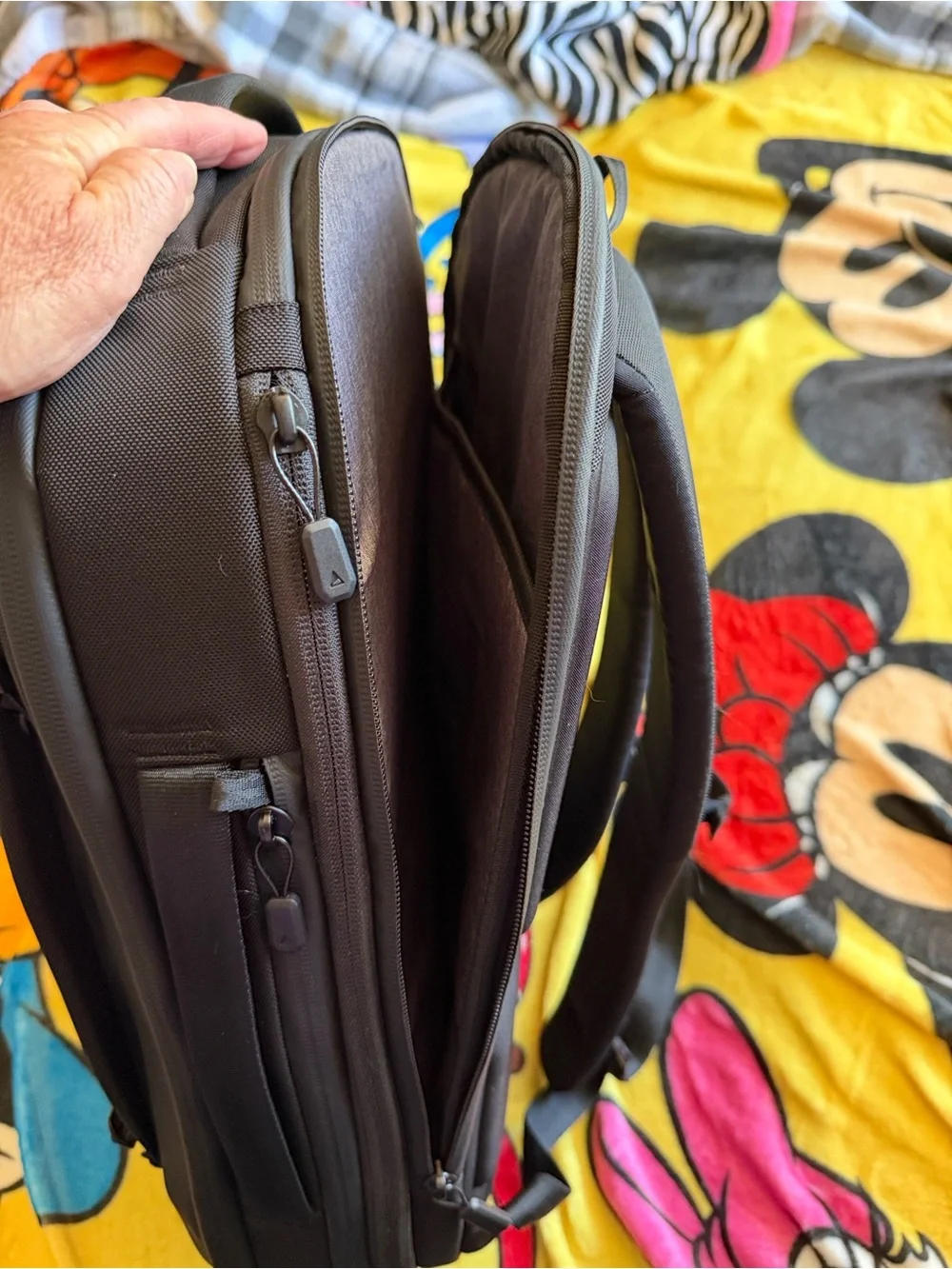 Nomadic Navigator Black Everyday water resistant Backpack - work or travel, NEW